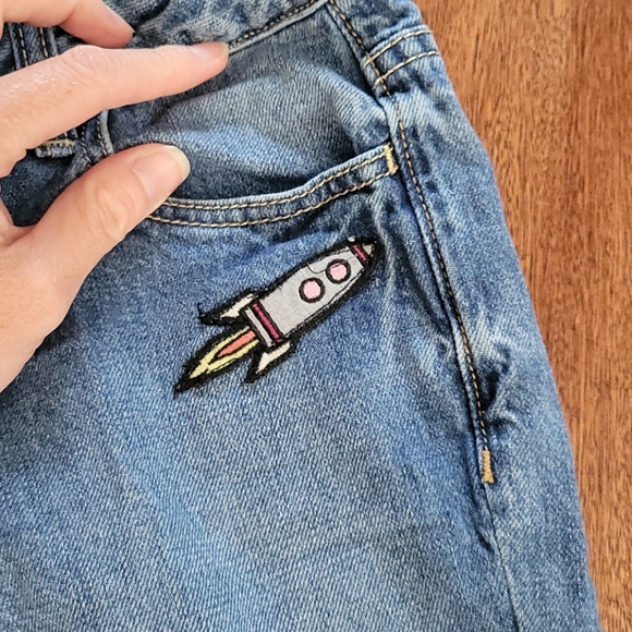 Girls vintage patched jeans - Picture 4 of 4